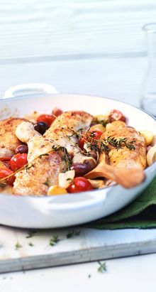 Cuisse de poulet braisée aux olives et lard